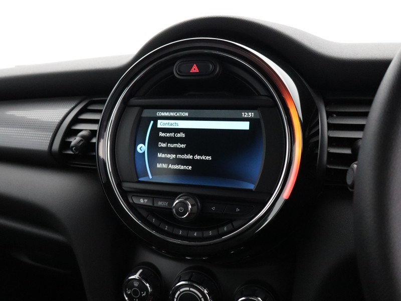 2019 (69) MINI HATCHBACK 1.5 Cooper Classic II 3dr 5616793