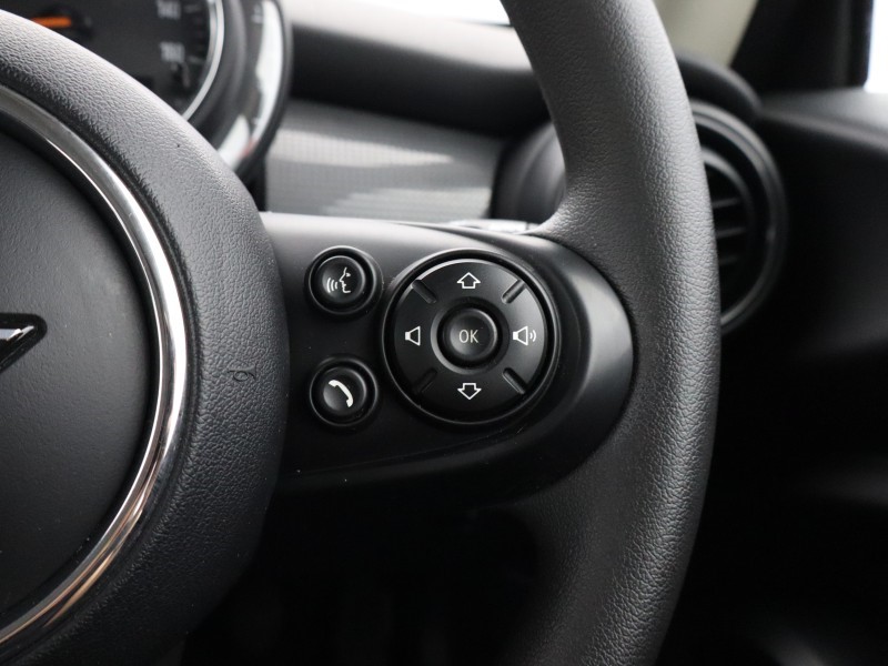 2019 (69) MINI HATCHBACK 1.5 Cooper Classic II 3dr 5616795