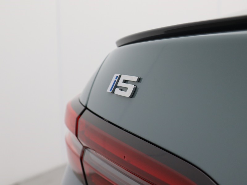 2024 (24) BMW I5 442kW M60 xDrive 84kWh 4dr Auto 5641805