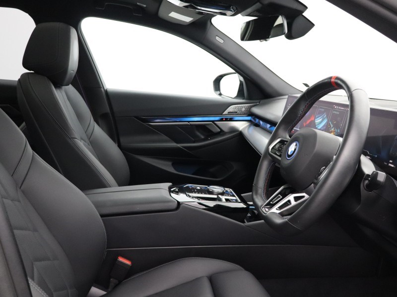 2024 (24) BMW I5 442kW M60 xDrive 84kWh 4dr Auto 5641759