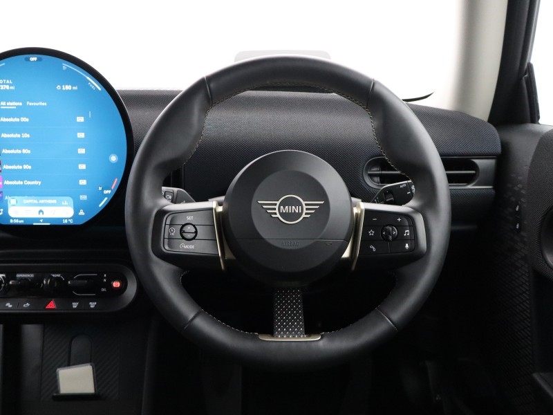 2025 (25) MINI COOPER 2.0 S Classic 3dr Auto 5630097
