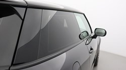 2025 (25) MINI COOPER 2.0 S Classic 3dr Auto 5630058