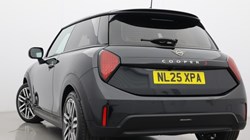 2025 (25) MINI COOPER 2.0 S Classic 3dr Auto 5630104