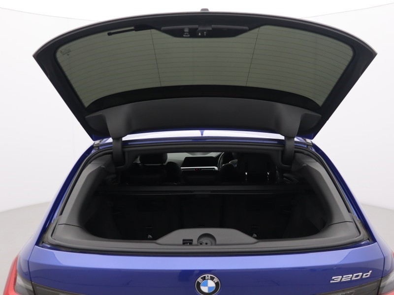 2021 (21) BMW 3 SERIES 320d MHT M Sport 5dr Step Auto 5672134