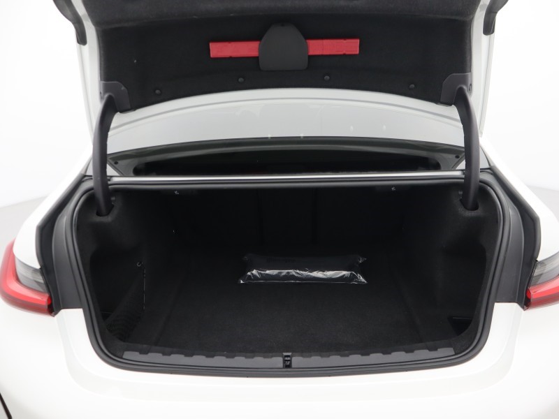 2024 (24) BMW 3 SERIES 320i M Sport 4dr Step Auto 5684360