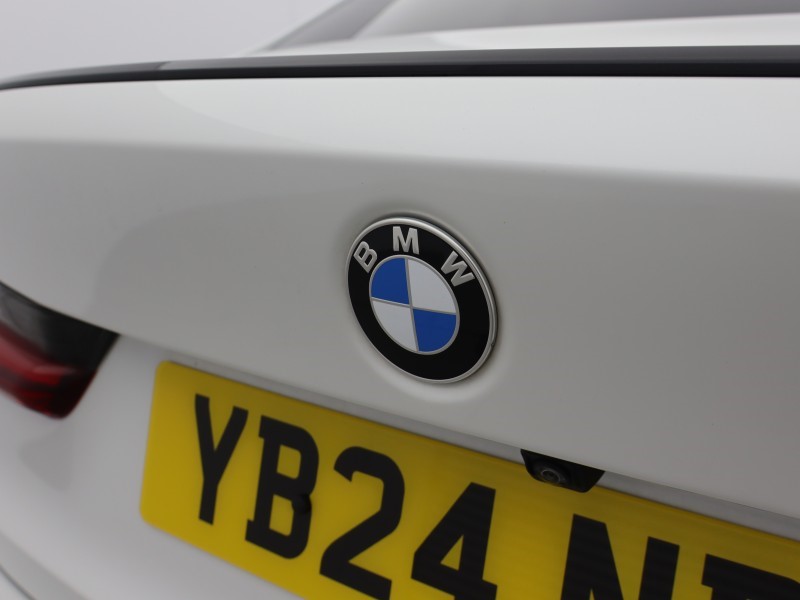 2024 (24) BMW 3 SERIES 320i M Sport 4dr Step Auto 5684302