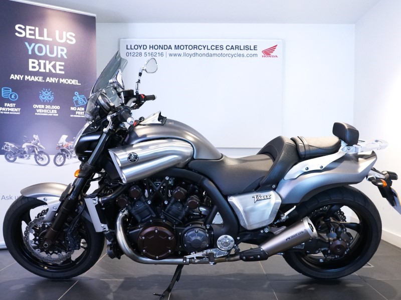 2015 (15) Yamaha VMax 1700 3207383