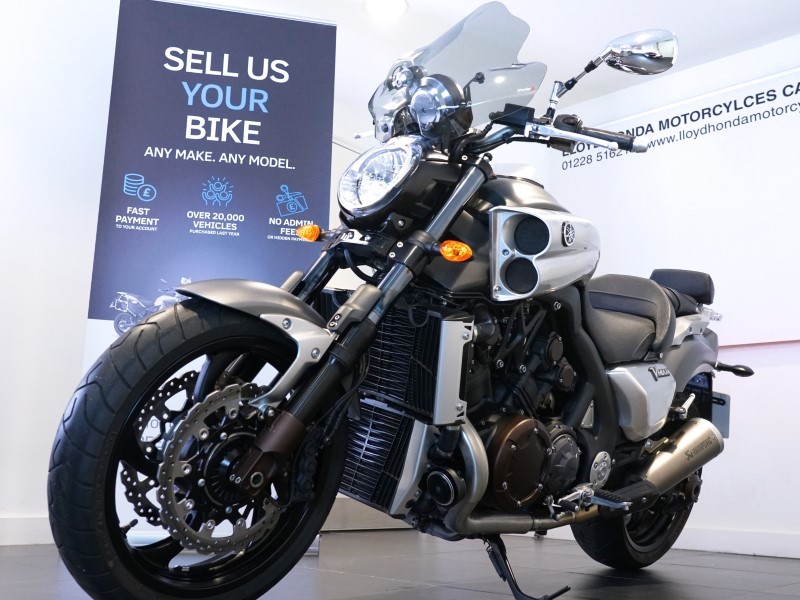 2015 (15) Yamaha VMax 1700 3207398