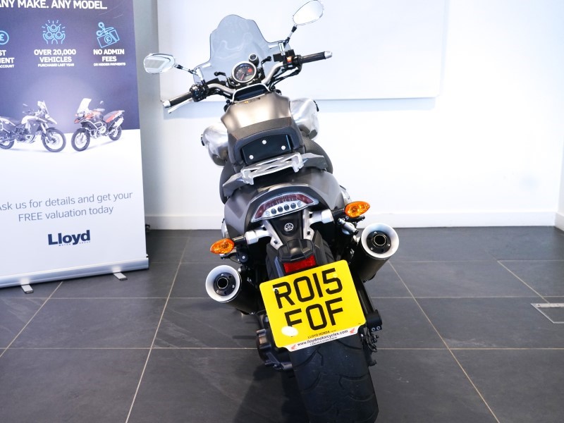 2015 (15) Yamaha VMax 1700 3207385
