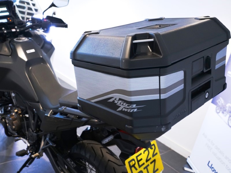 2022 (22) Honda Africa Twin CRF1100 3453696