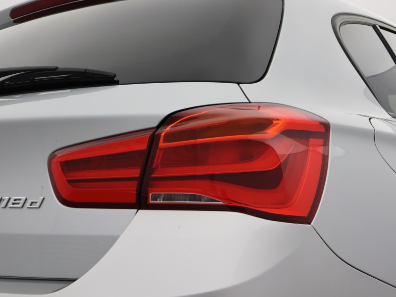 2017 (17) BMW 1 SERIES 118d M Sport 5dr [Nav] 5700812