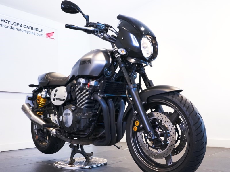 2018 (68) Yamaha XJR 1300 3452022