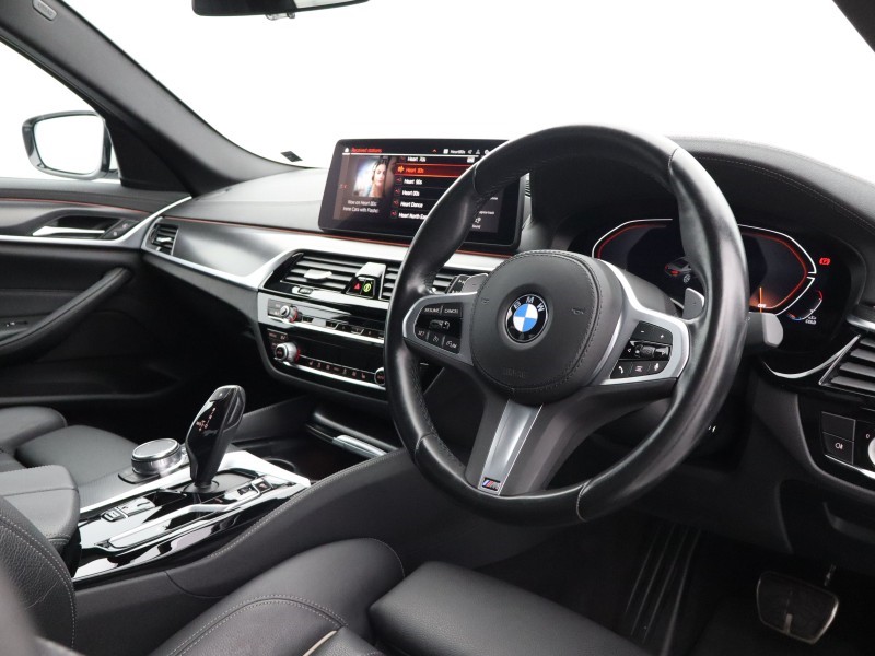 2023 (23) BMW 5 SERIES 520d MHT M Sport 4dr Step Auto 5663517