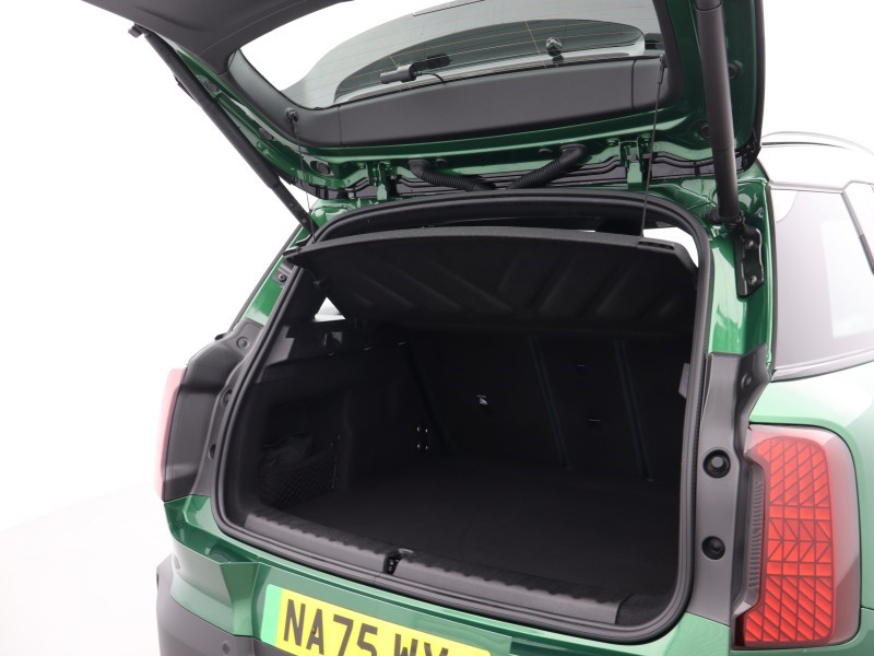 2025 (75) MINI COUNTRYMAN 150kW E Exclusive 66kWh 5dr Auto 5652305
