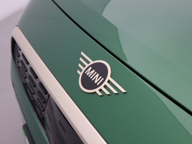 2025 (75) MINI COUNTRYMAN 150kW E Exclusive 66kWh 5dr Auto 5652311