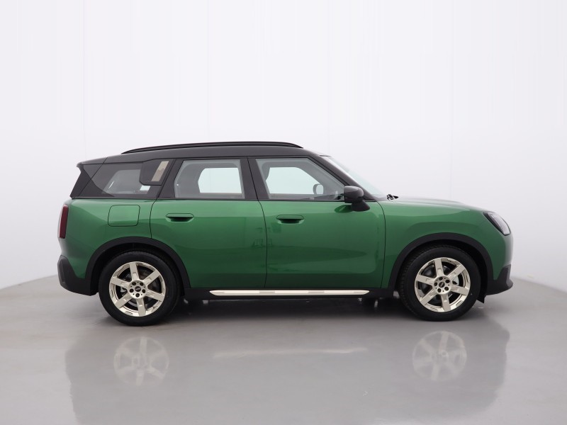 2025 (75) MINI COUNTRYMAN 150kW E Exclusive 66kWh 5dr Auto 5652299
