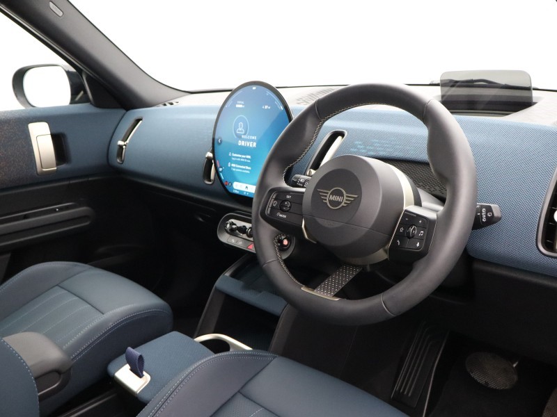 2025 (75) MINI COUNTRYMAN 150kW E Exclusive 66kWh 5dr Auto 5652316
