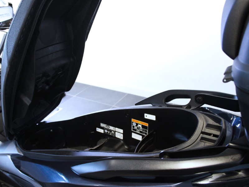 2018 (68) Honda Forza 300 3453662