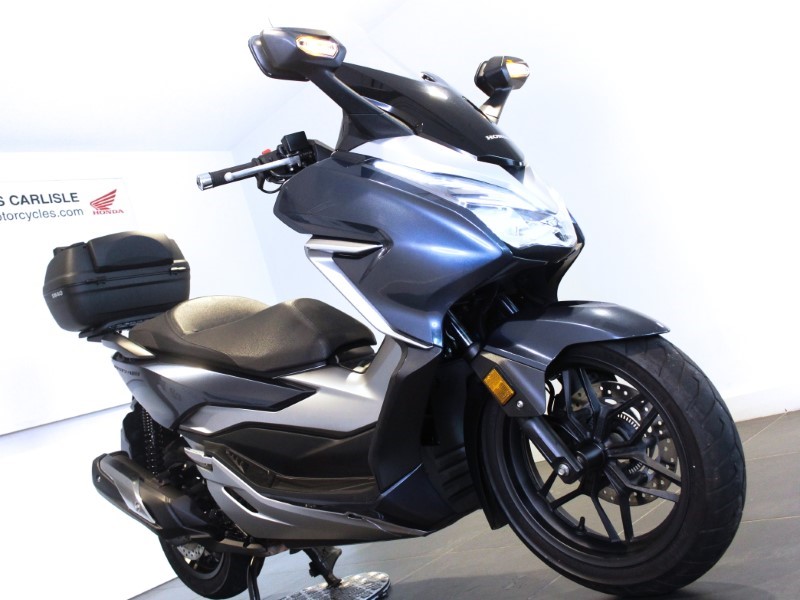 2018 (68) Honda Forza 300 3453665