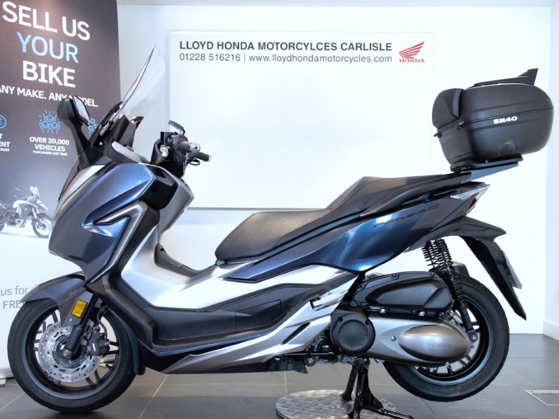 2018 (68) Honda Forza 300 3453641