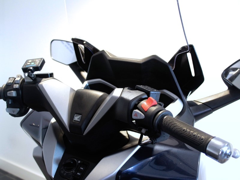 2018 (68) Honda Forza 300 3453652