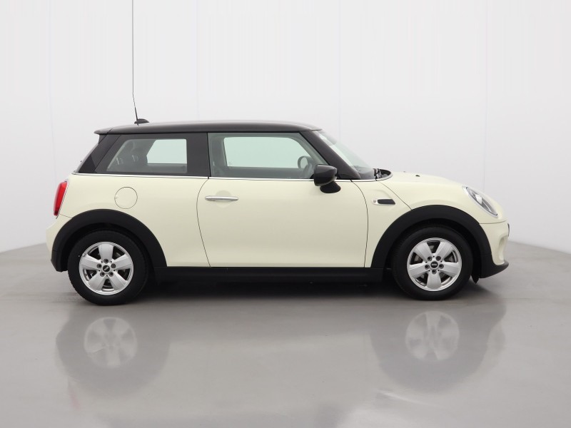 2019 (69) MINI HATCHBACK 1.5 Cooper Classic II 3dr 5673589