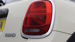 2019 (69) MINI HATCHBACK 1.5 Cooper Classic II 3dr 5673592