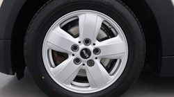 2019 (69) MINI HATCHBACK 1.5 Cooper Classic II 3dr 5673598
