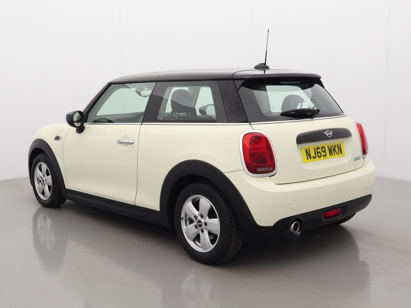 2019 (69) MINI HATCHBACK 1.5 Cooper Classic II 3dr