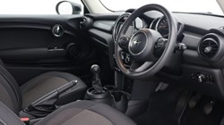 2019 (69) MINI HATCHBACK 1.5 Cooper Classic II 3dr 5673603