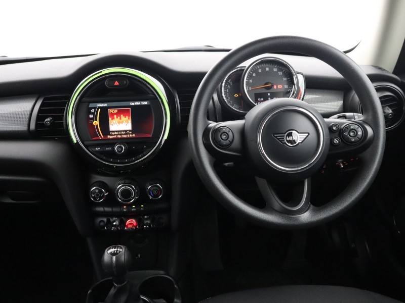 2019 (69) MINI HATCHBACK 1.5 Cooper Classic II 3dr 5673632