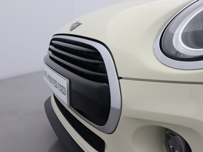 2019 (69) MINI HATCHBACK 1.5 Cooper Classic II 3dr 5673600