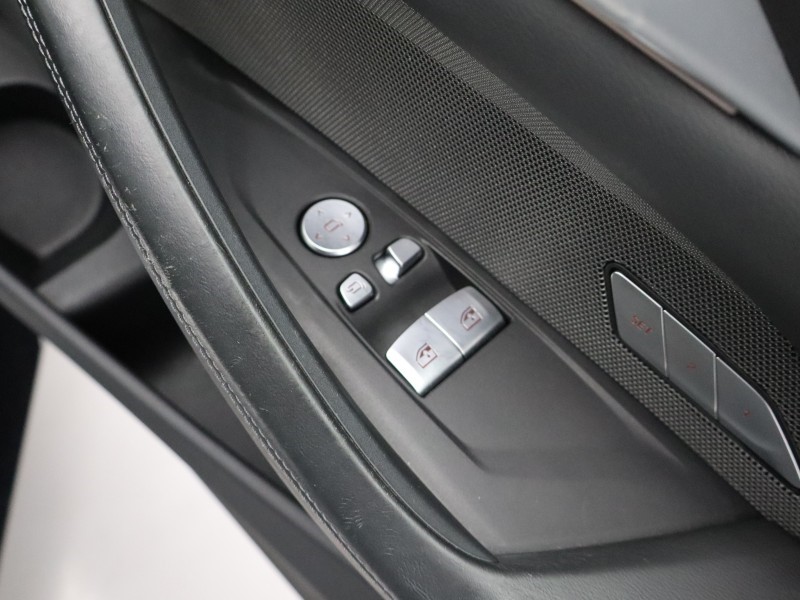 2023 (73) BMW M4 xDrive Competition M 2dr Step Auto 5688122