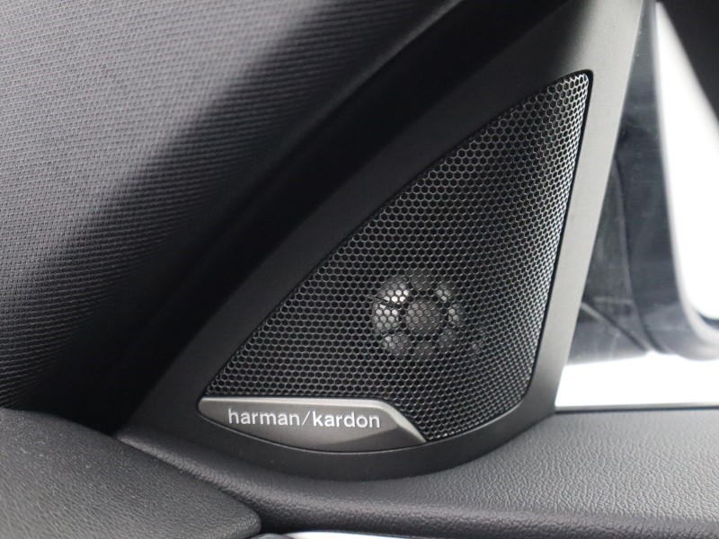 2023 (73) BMW M4 xDrive Competition M 2dr Step Auto 5688123