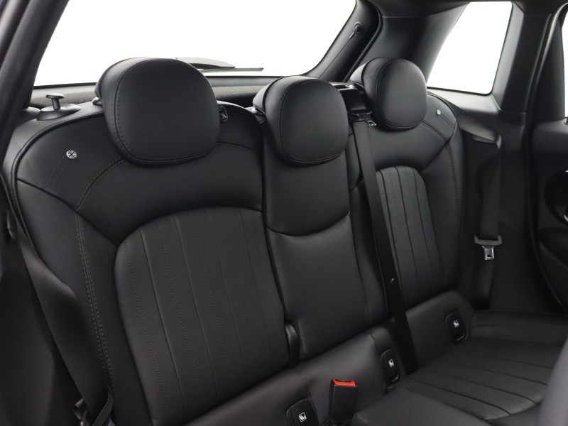 2023 (73) MINI HATCHBACK 1.5 Cooper Exclusive Premium 5dr Auto 5658036