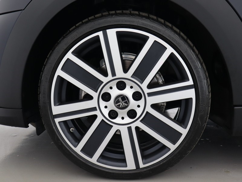 2023 (73) MINI HATCHBACK 1.5 Cooper Exclusive Premium 5dr Auto 5658856