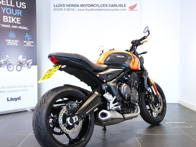 2022 (72) Triumph Trident 660 3418475