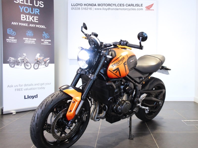 2022 (72) Triumph Trident 660 3418471