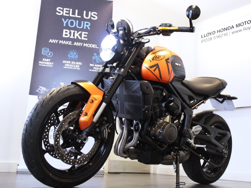2022 (72) Triumph Trident 660 3418485