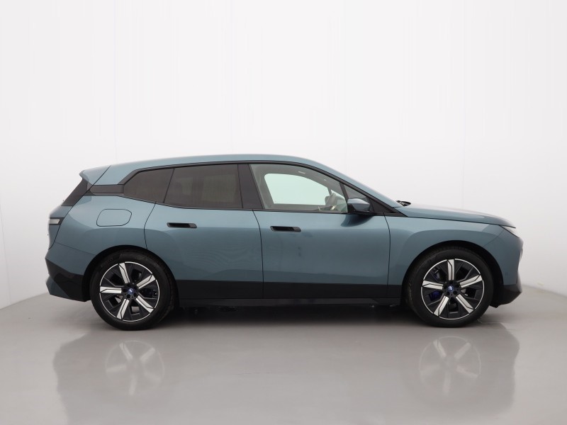 2022 (72) BMW iX 240kW xDrive40 M Sport Edition 76.6kWh 5dr Auto 5685923