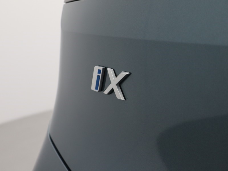 2022 (72) BMW iX 240kW xDrive40 M Sport Edition 76.6kWh 5dr Auto 5685929