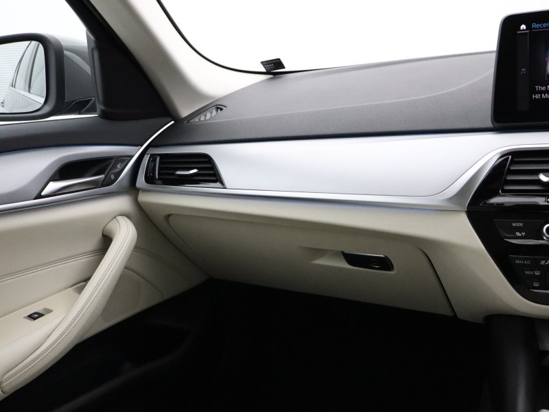 2021 (71) BMW 5 SERIES 530e xDrive SE 4dr Auto 5765098