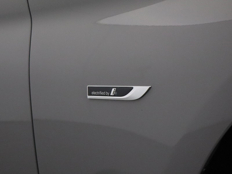 2021 (71) BMW 5 SERIES 530e xDrive SE 4dr Auto 5765057
