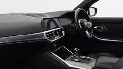 2019 (69) BMW 3 SERIES 330e M Sport 4dr Auto 5711685
