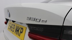 2019 (69) BMW 3 SERIES 330e M Sport 4dr Auto 5711679