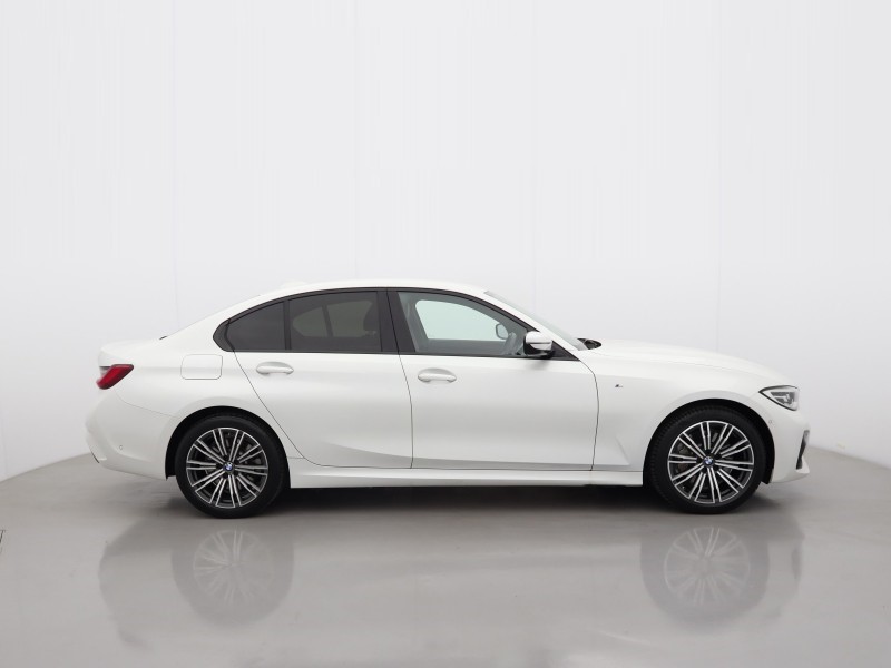 2019 (69) BMW 3 SERIES 330e M Sport 4dr Auto 5711677
