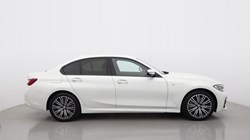 2019 (69) BMW 3 SERIES 330e M Sport 4dr Auto 5711677