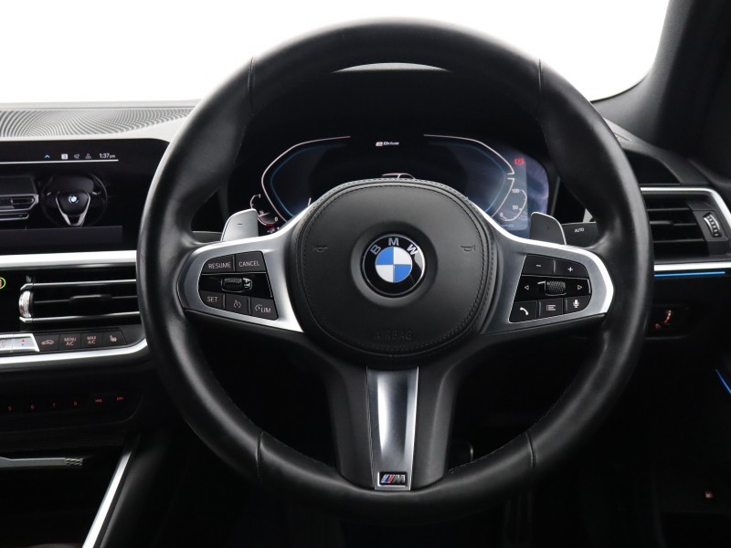 2019 (69) BMW 3 SERIES 330e M Sport 4dr Auto 5711705