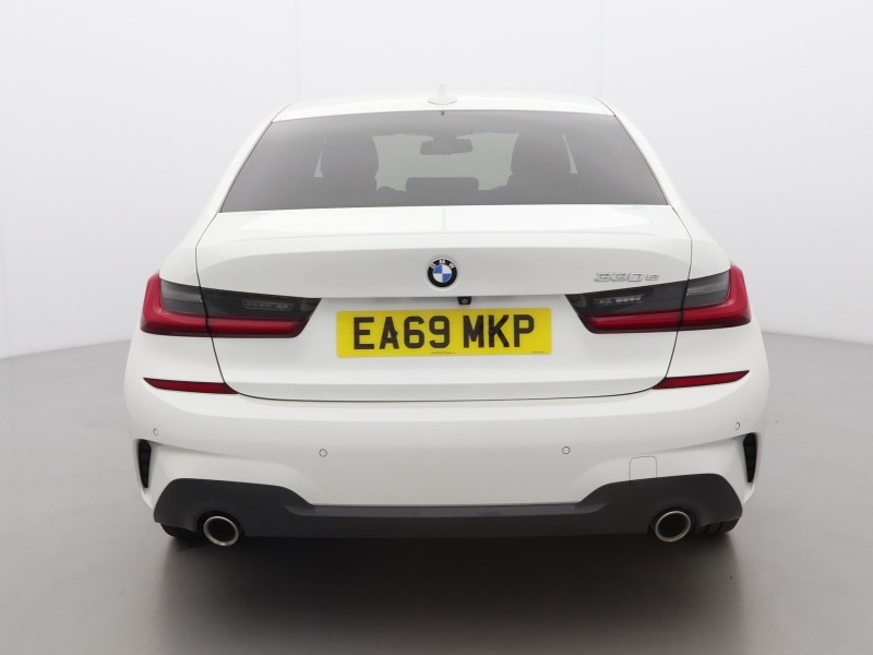 2019 (69) BMW 3 SERIES 330e M Sport 4dr Auto 5711675