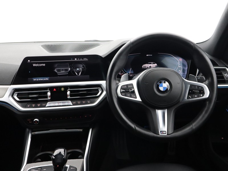 2019 (69) BMW 3 SERIES 330e M Sport 4dr Auto 5711703